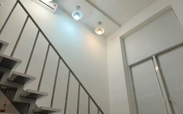 Trekhkomnatnaya S Vidom Na Siti Flat