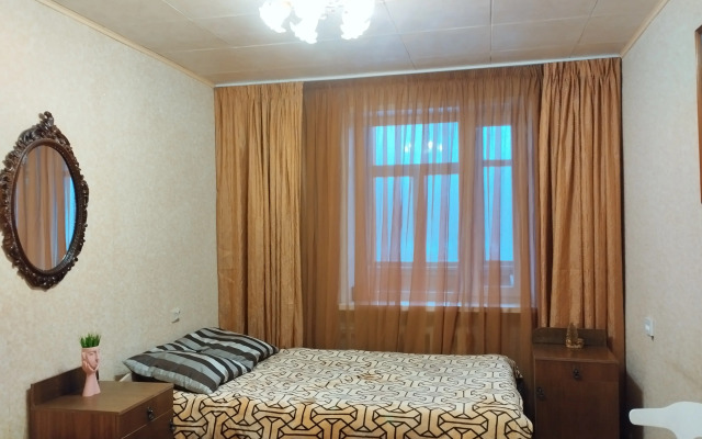 Prostornye Na Prospekte Pobedy Apartments