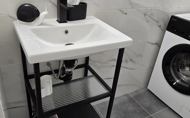 Квартира на Сергея Жадобкина 11