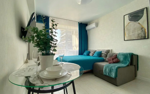 S Basseynom Na Territorii Flat