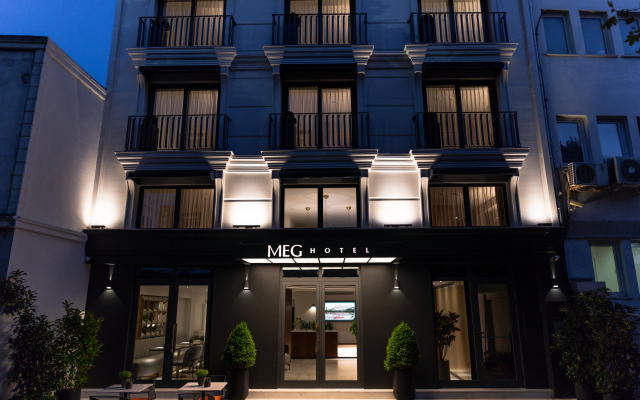 Meg Hotel