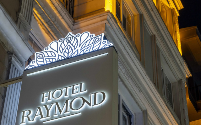 Raymond Old City Hotel