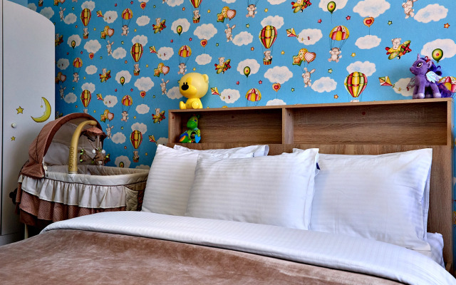 Квартира трехкомнатная рядом с парком Галицкого