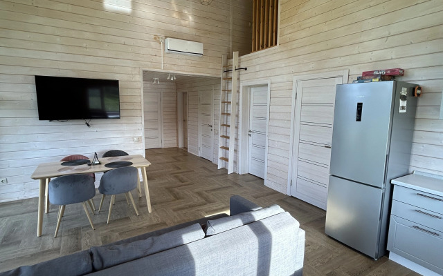 Частный Дом на Улице Плещеевская 80А