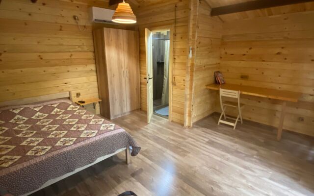 Granatovaya Private House