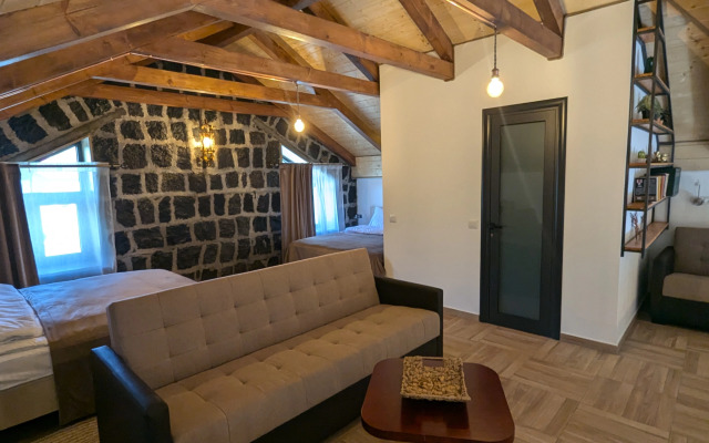 Частный дом озле реки