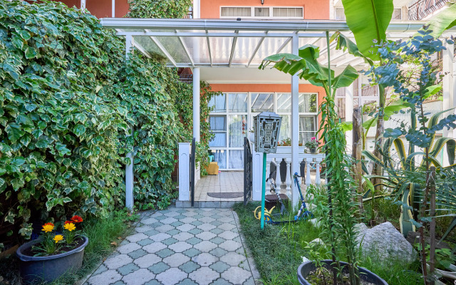 Aerostar1 Guest House