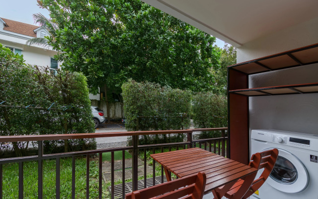 Апартаменты Suite Sangir Rawai Beachfront Title Condo