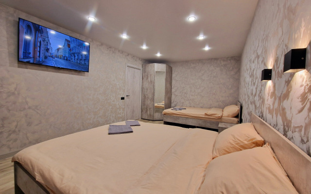 Апартаменты на Кольском 8