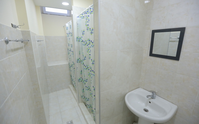 Midtown Hostel