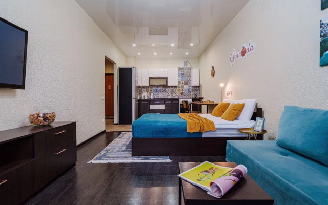 Студия Granada уютная современная в новом доме