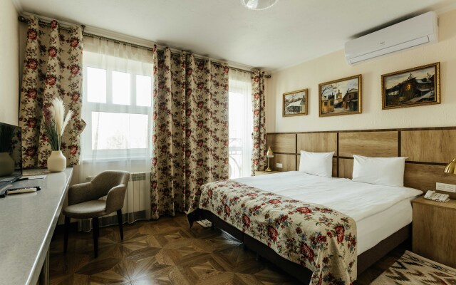 Customs House Hotel & SPA Hotel
