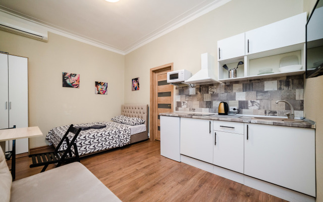 Bolshoy Nikolopeskovsky 12c1 (B) Apartments