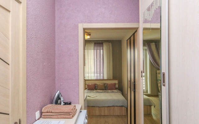 Na Ulitse Yuriya Tena 10 Flat
