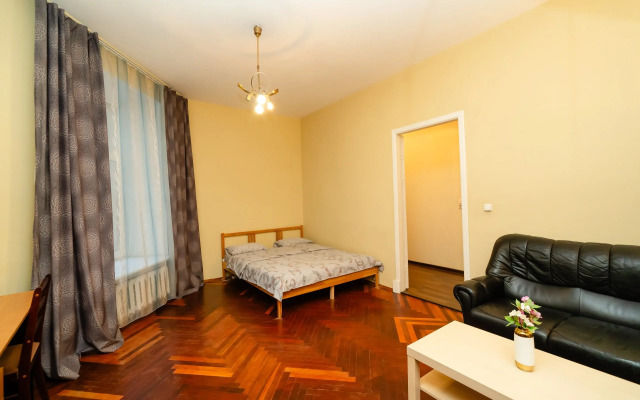 Апартаменты Одна Спальня и Парковка Большая Морская 9