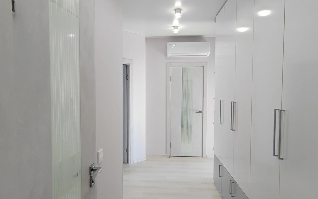 Shikarnaya s Dvumya Komnatami v Centre Goroda Flat