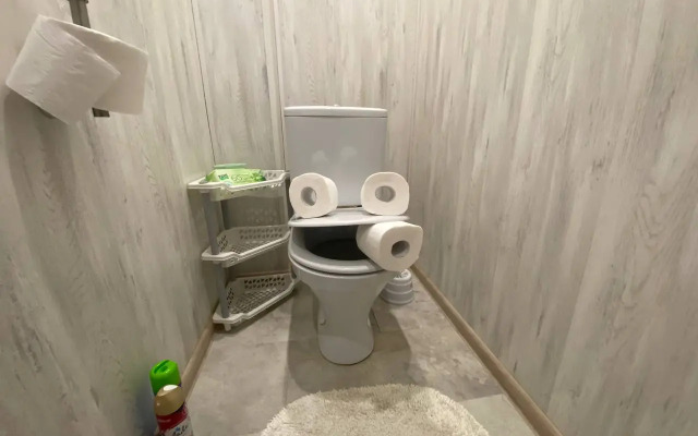 Shikarnaya Dvukhkomnatnaya V Tsentre 6 Spalnykh Flat