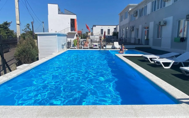 Azov Hotel
