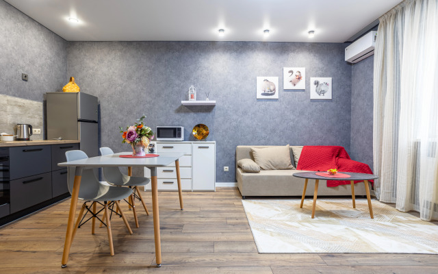 Квартира просторная евродвушка с большой кроватью и удобным диваном