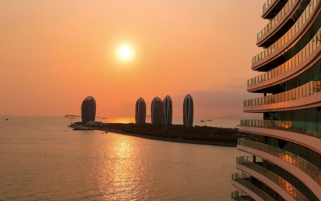 Central Coast Sea View Hotel – Outside – Sanya