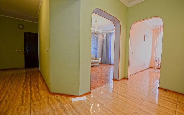 Апартаменты на Двинской 11А