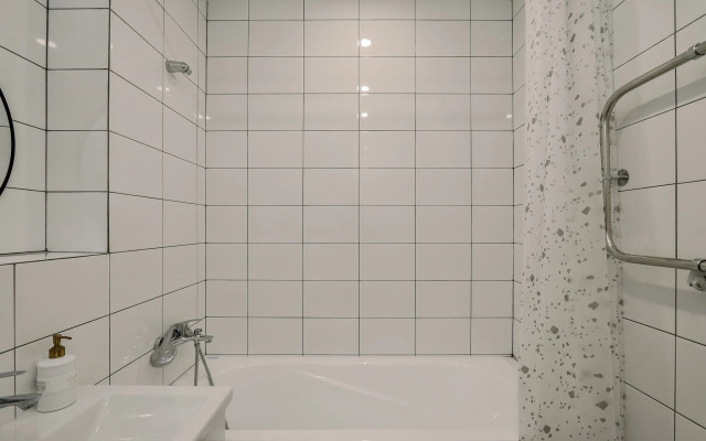 Odnokomnatnaya 50 M²  9/24 Etazh Flat