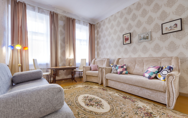 U Avrory VPiter na sutki Apartments