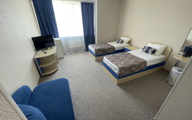 Hotel Akvani