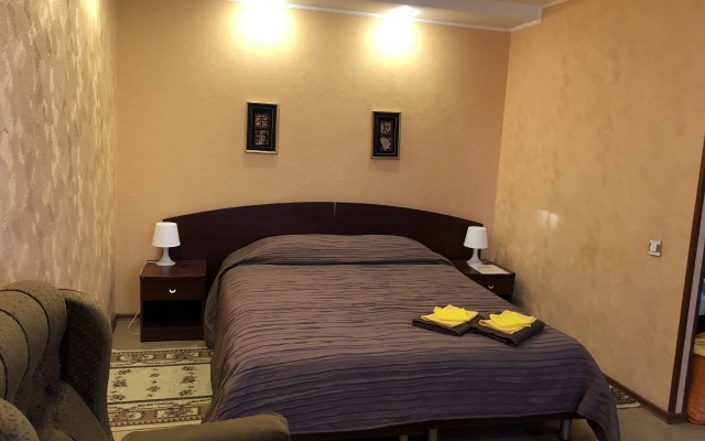Studio na Lenina 23 Mirnydom Apartments