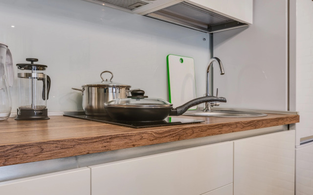 Апартаменты Улучшенные с Балконом и Видом на Парк Business Apartments