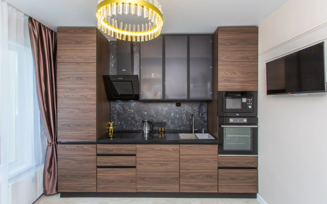 Shikarnaya Ryadom S Morem Flat