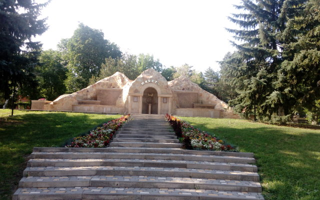 Yunost' Meditsinskiy Tsentr