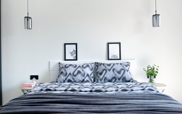 Black & White Apart Apartments