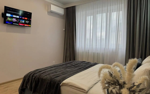 Апартаменты Аврора Широко Холодная 8, 4 этаж