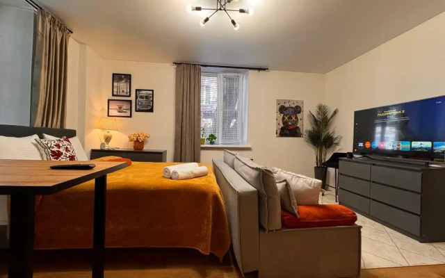 Na Sovnarkomovskaya 6A Flat