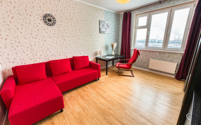 S zaseleniyem Lutshiy servis Posutochno50 Flat