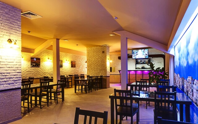 Salvadore Holiday Hotel & Aqua-zone Hotel