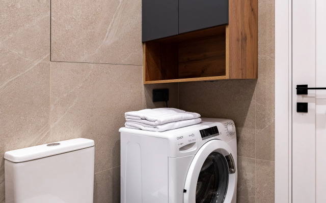 Квартира с Дизайнерским Интерьером с Террасой на Берегу Невы