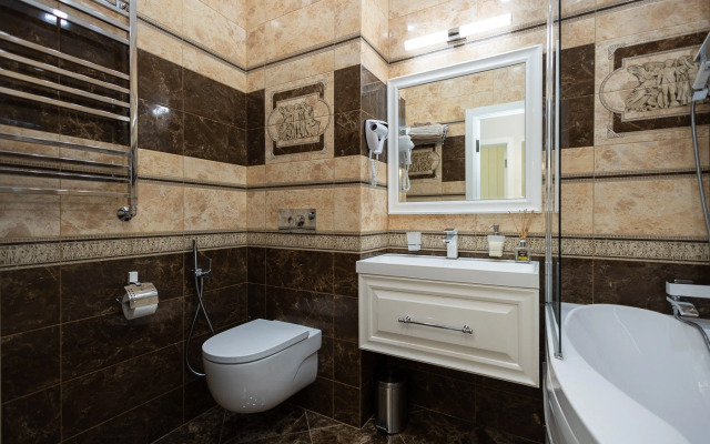 Lyuks v Tsentre Minska Flat
