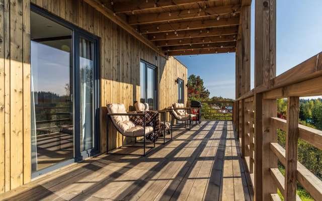 Частный Дом с Видом на Закат и Панорамной Баней