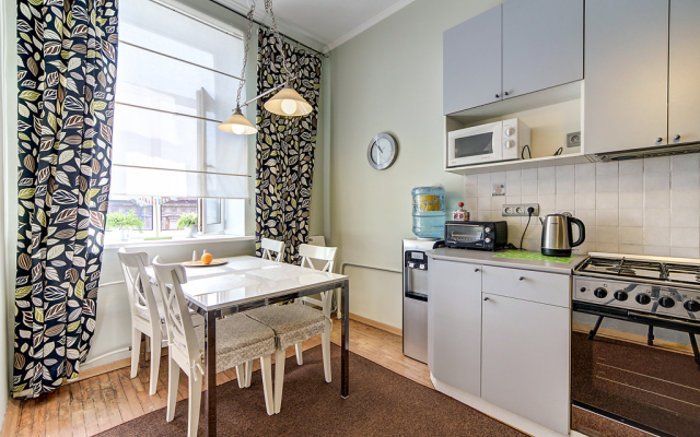 Апартаменты Большая Конюшенная 5