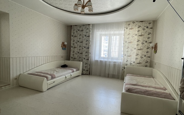 Nedaleko Ot Rivyery Flat