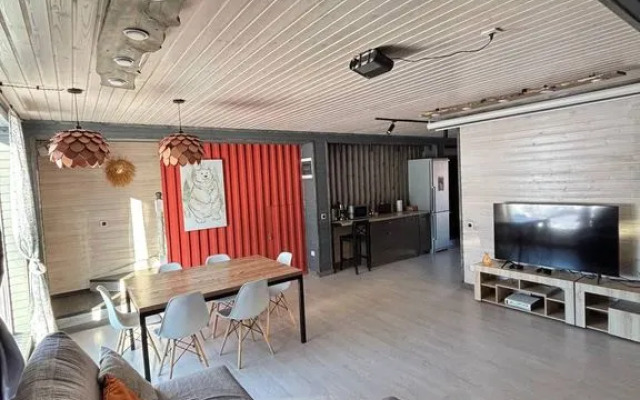 Семейно-Туристический загородный клуб Карамелькино Коттедж 1