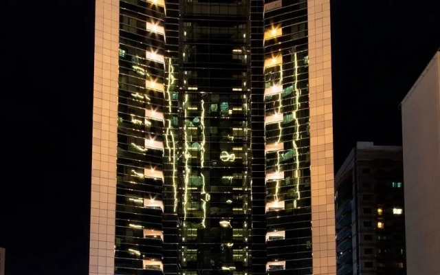 Golden Tulip Media Hotel