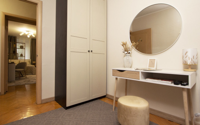Trekhkomnatnaya S Izolirovannymi Komnatami Na Kievskoy Flat