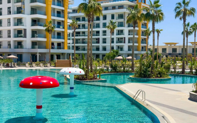 Qoople Azura World S 16 Apartments
