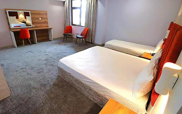 Amazon Hotel