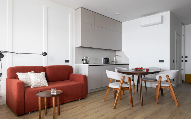 Mores Apartments