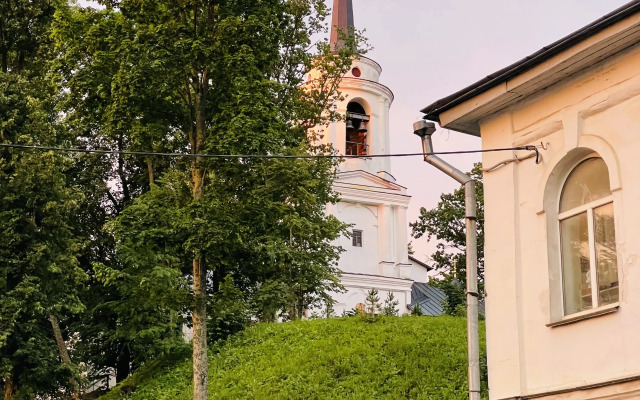 Tri Bogatyrya Guest House