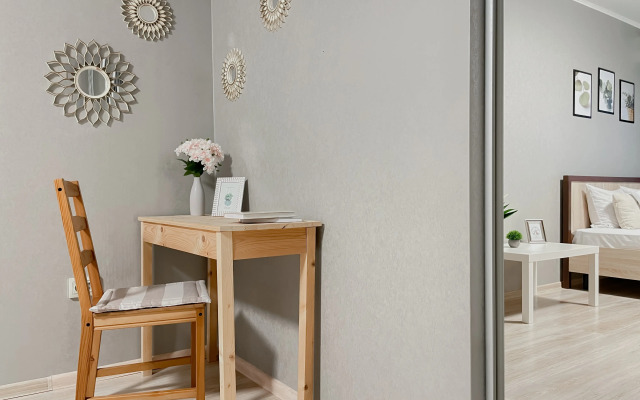 Green FOX Na Ulice Savushkina 6E Apartments